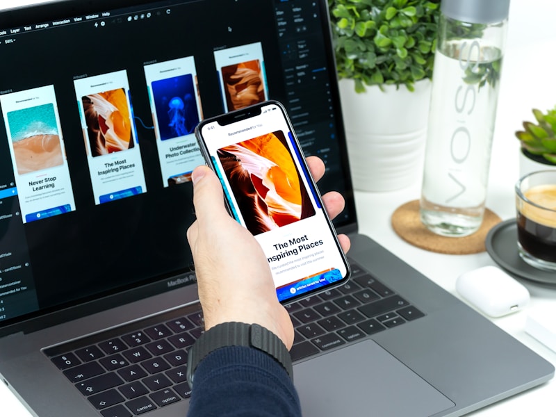 Proses desain visual menggunakan Webflow untuk membuat website dengan tampilan profesional dan clean code