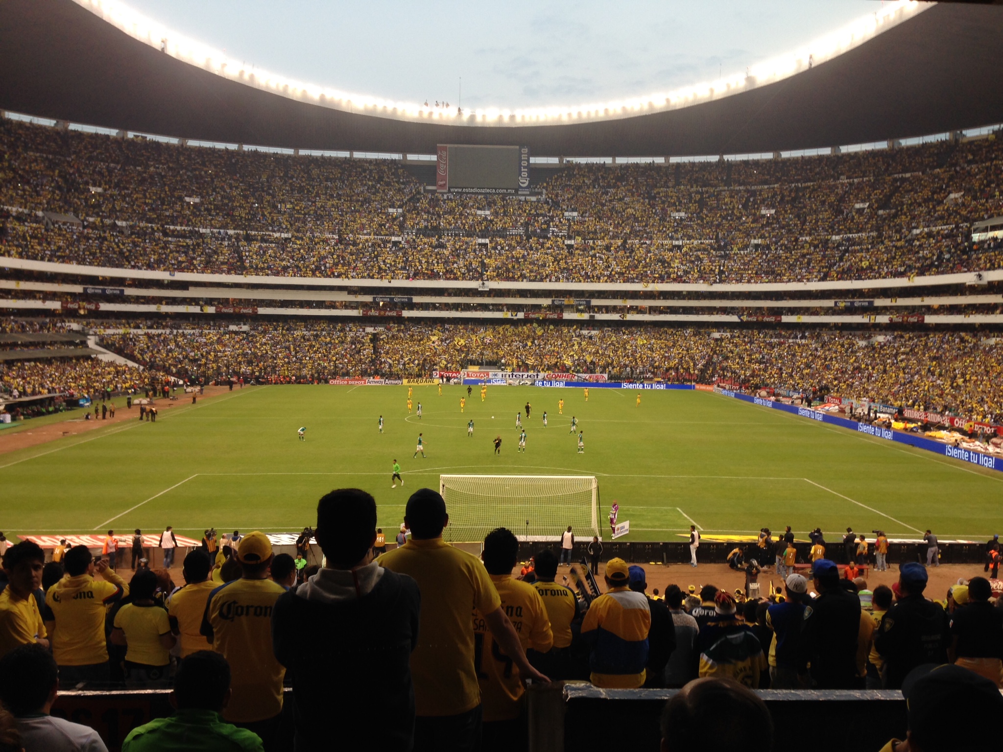 Estadio Azteca di Mexico City — venue pembuka Piala Dunia FIFA 2026